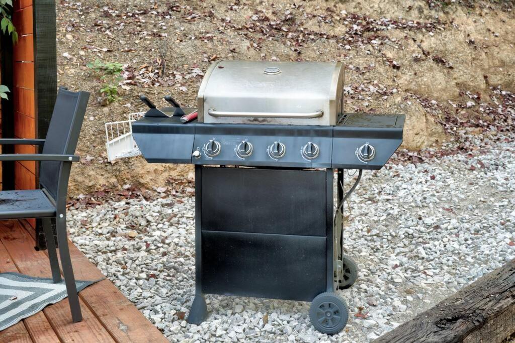 Villa 2 Bed 1 Bath-Sleeps 5 To 6 Near Rrg Large Deck Beattyville Exterior foto