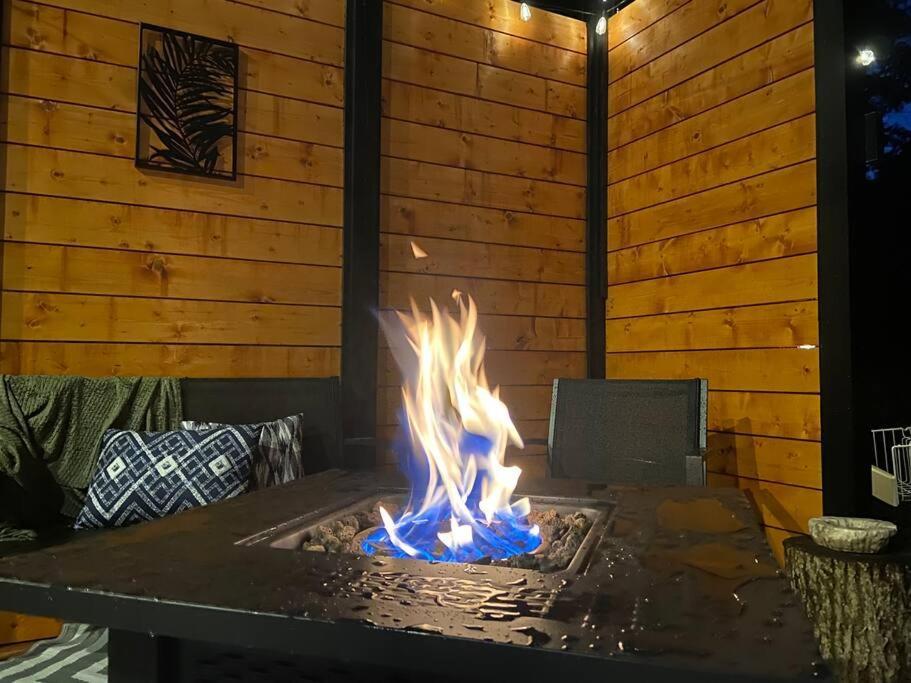 Villa 2 Bed 1 Bath-Sleeps 5 To 6 Near Rrg Large Deck Beattyville Exterior foto