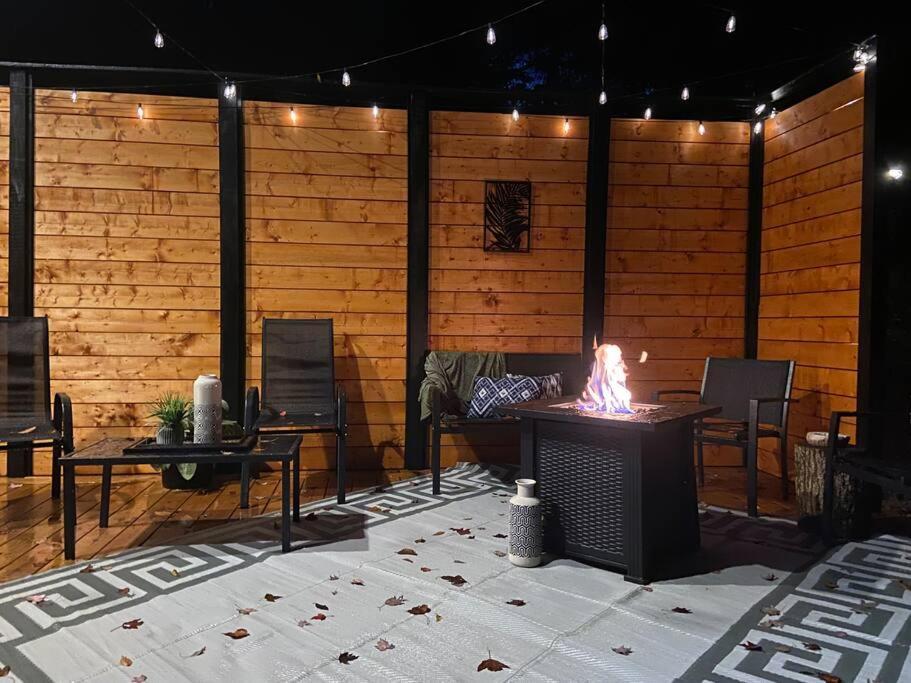 Villa 2 Bed 1 Bath-Sleeps 5 To 6 Near Rrg Large Deck Beattyville Exterior foto