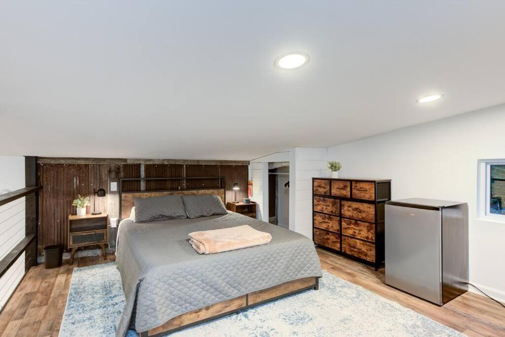 Villa 2 Bed 1 Bath-Sleeps 5 To 6 Near Rrg Large Deck Beattyville Exterior foto