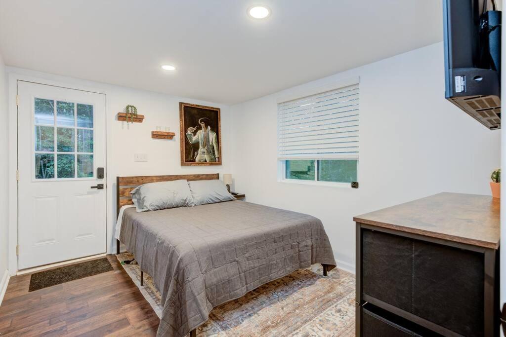 Villa 2 Bed 1 Bath-Sleeps 5 To 6 Near Rrg Large Deck Beattyville Exterior foto